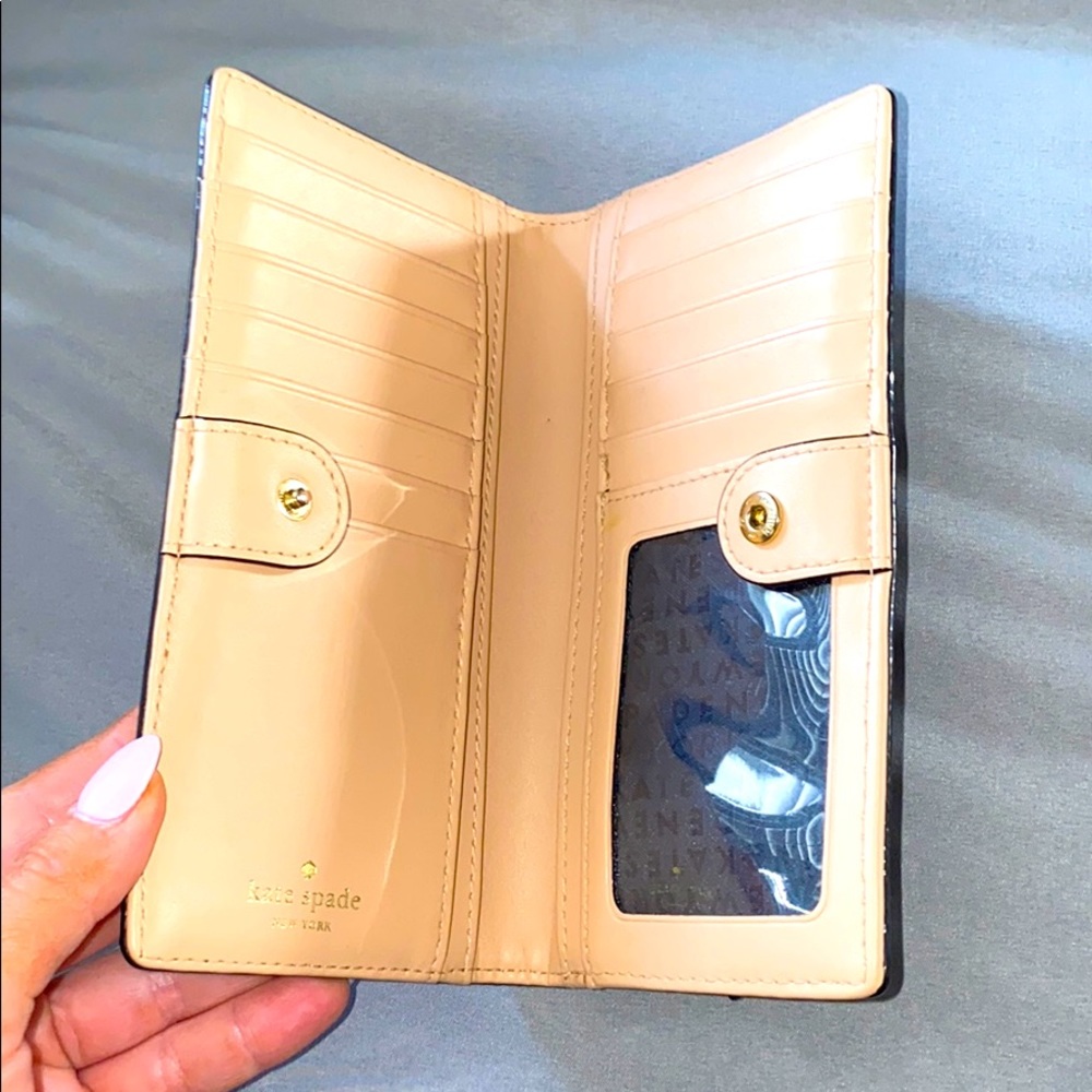 Wallet - Picture 2 of 3